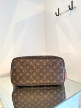 Load image into Gallery viewer, LOUIS VUITTON Monogram Canvas Neverfull NM MM Tote Bag

