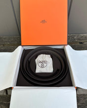 Load image into Gallery viewer, HERMÈS H Reversible 32MM Leather Belt
