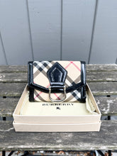 Load image into Gallery viewer, BURBERRY Bifold Wallet
