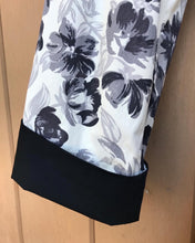 Load image into Gallery viewer, MAX MARA WEEKEND Reversible Black Floral Print Nylon Trench Coat
