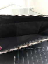 Load image into Gallery viewer, J. LINDEBERG Zipper Leather Wallet

