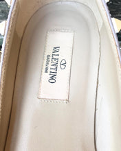 Load image into Gallery viewer, VALENTINO GARAVANI Rockstud Patent Leather Pointed Toe Ballet Flats
