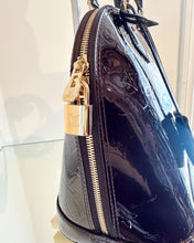 Load image into Gallery viewer, LOUIS VUITTON Amarante Vernis Alma PM Bag
