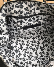 Load image into Gallery viewer, REBECCA MINKOFF Crossbody Bag

