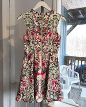 Load image into Gallery viewer, TED BAKER Floral Print S’less Dress
