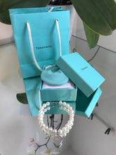 Load image into Gallery viewer, TIFFANY &amp; CO. Pearl Sterling Silver Return to Tiffany Heart Tag Bracelet
