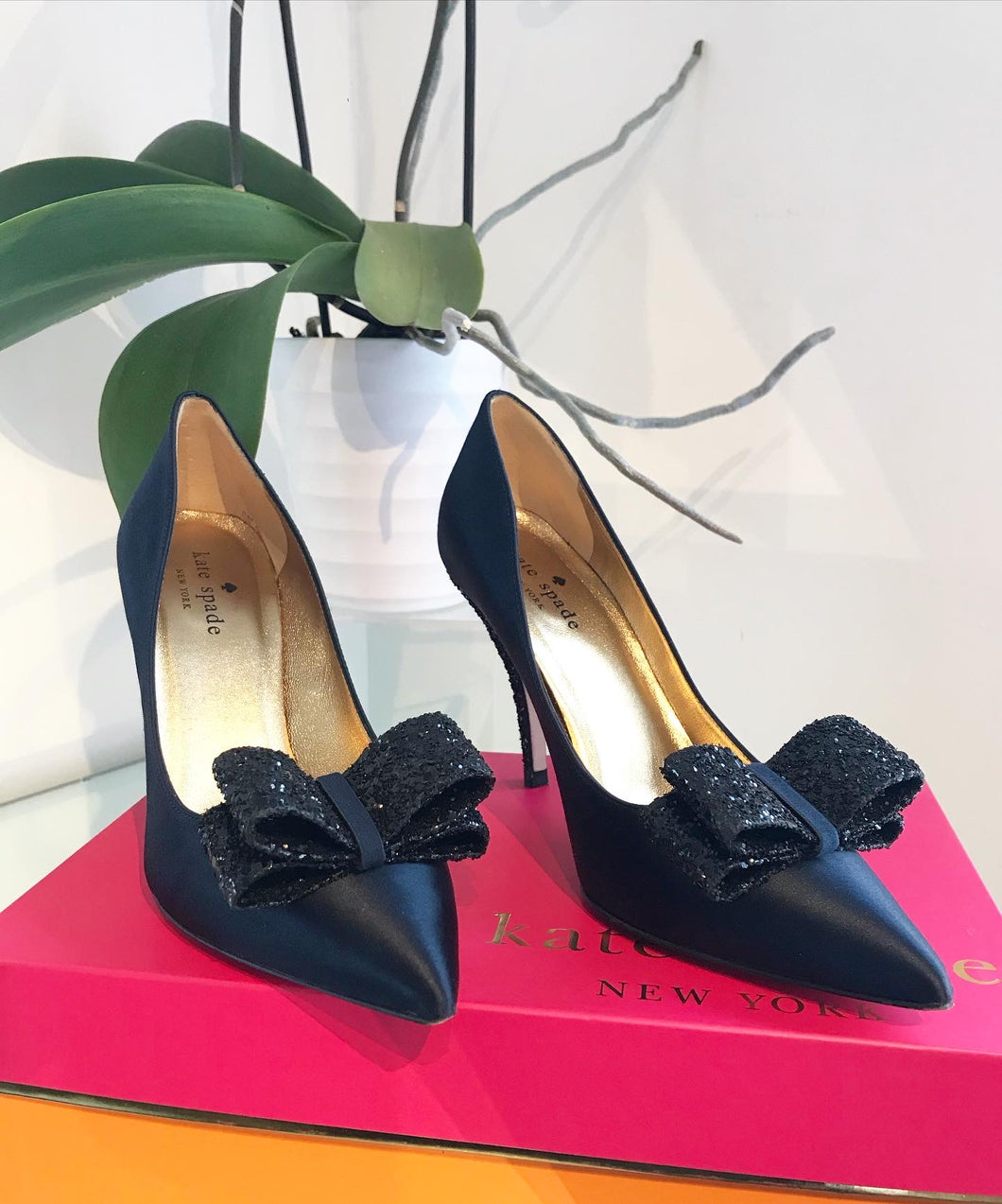 KATE SPADE Latrice Navy Satin Black Glitter Bow Pointy High Heel Pumps