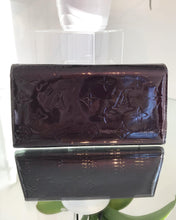 Load image into Gallery viewer, LOUIS VUITTON Amarante Monogram Vernis Sarah Wallet
