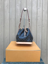 Load image into Gallery viewer, LOUIS VUITTON Monogram Canvas Petit Noe Bucket Bag
