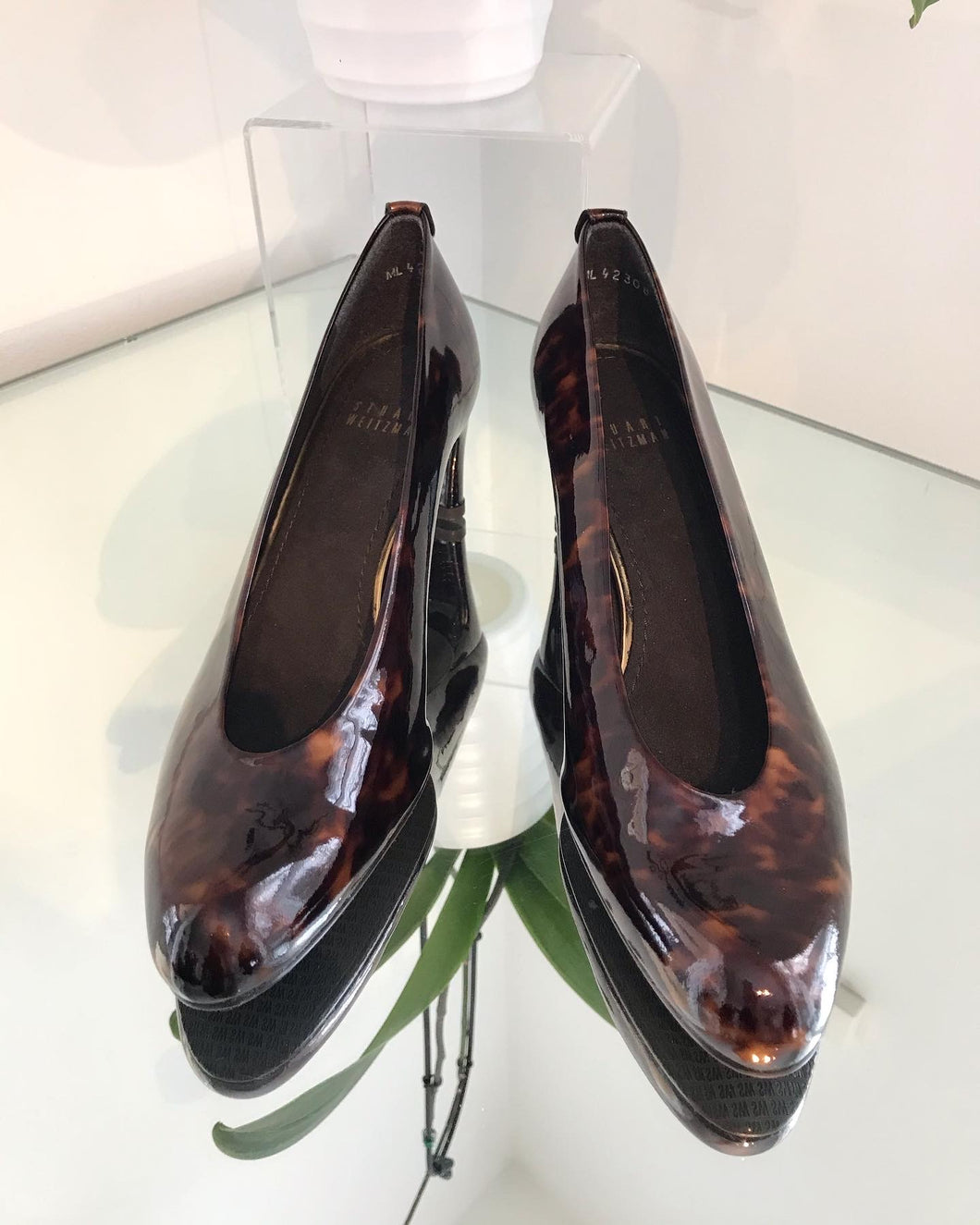 STUART WEITZMAN Patent Leather Mid Heel Pumps