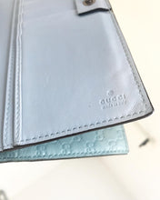 Load image into Gallery viewer, GUCCI Microguccissima GG Bifold Wallet
