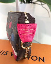 Load image into Gallery viewer, LOUIS VUITTON Limited Edition Monogram Mini Pochette Giraffe Small Clutch
