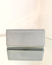 Load image into Gallery viewer, GUCCI Microguccissima GG Bifold Wallet
