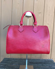 Load image into Gallery viewer, LOUIS VUITTON Red Epi Leather Speedy 25 Bag
