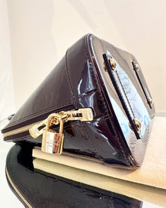 LOUIS VUITTON Amarante Vernis Alma PM Bag