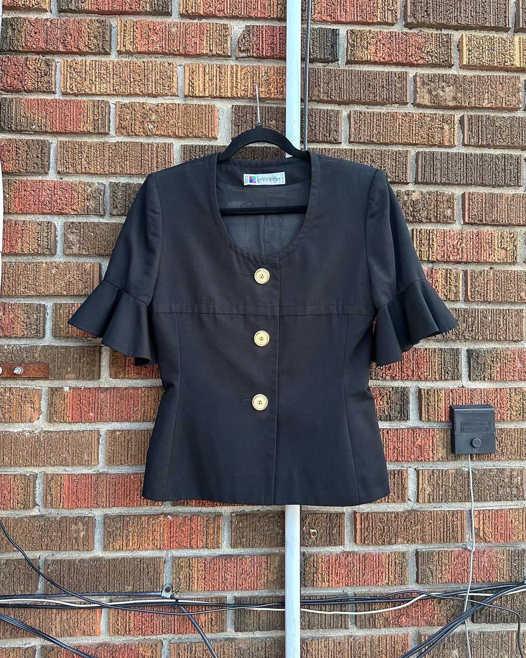 BOUTIQUE GIVENCHY Vintage Black Short Sleeve Top