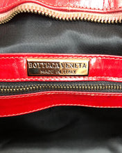 Load image into Gallery viewer, Vintage BOTTEGA VENETA Leather Tote

