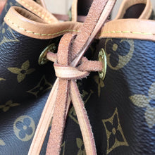 Load image into Gallery viewer, LOUIS VUITTON Monogram Canvas Petit Noe Bucket Bag
