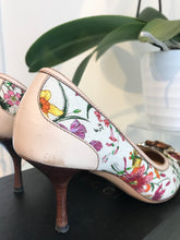 Load image into Gallery viewer, GUCCI Floral Canvas Leather Multicolour Bamboo Horsebit Mid Heel Pumps
