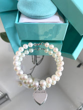 Load image into Gallery viewer, TIFFANY &amp; CO. Pearl Sterling Silver Return to Tiffany Heart Tag Bracelet
