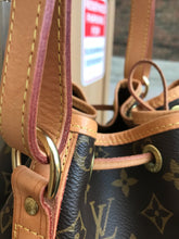 Load image into Gallery viewer, LOUIS VUITTON Monogram Canvas Petit Noe Bucket Bag
