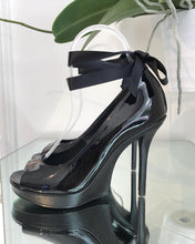 Load image into Gallery viewer, YSL Patent Leather Heels
