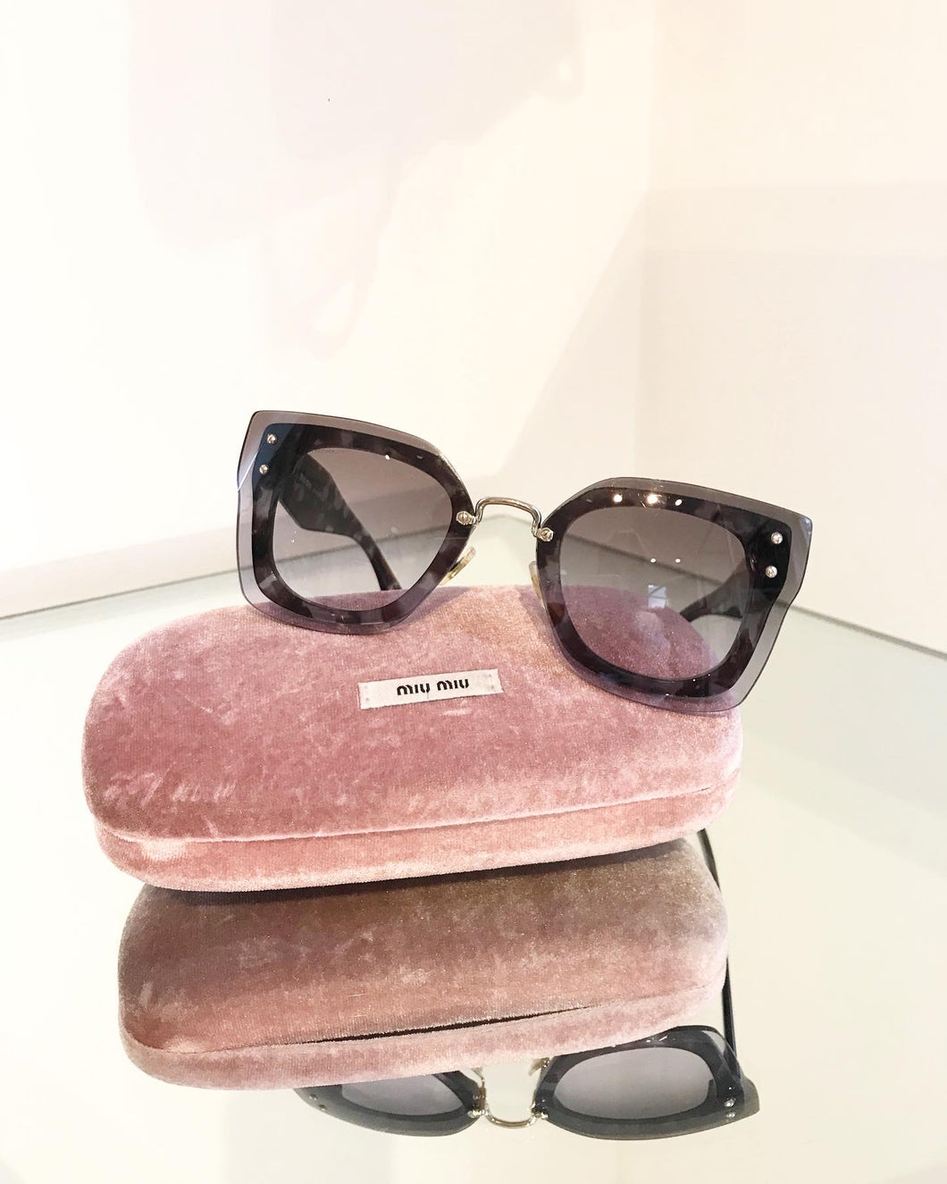 MIU MIU Sunglasses