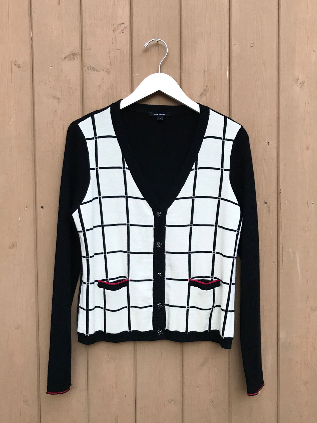 PINK TARTAN Black Cream Pattern V-Neck Wool Cardigan
