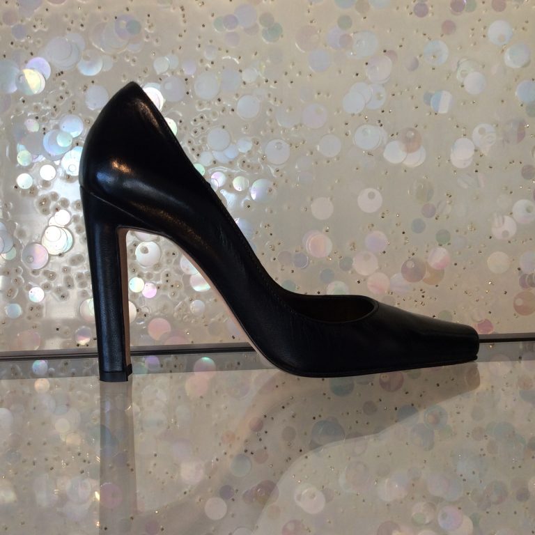 MANOLO BLAHNIK Leather Pumps