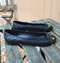 Load image into Gallery viewer, LOUIS VUITTON Leather Ballet Flats
