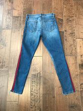 Load image into Gallery viewer, CURRENT/ ELLIOTT Skinny Jeans
