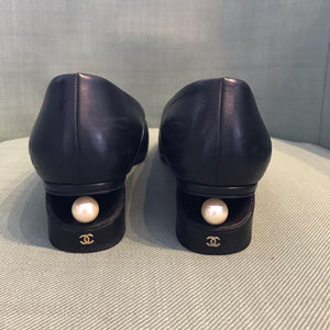 CHANEL Vintage Pearl Embellished Ballerinas in Black Leather