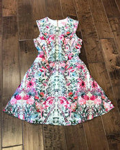 Load image into Gallery viewer, TED BAKER Floral Print S’less Dress
