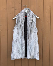 Load image into Gallery viewer, ALICE + OLIVIA Faux Fur Vest
