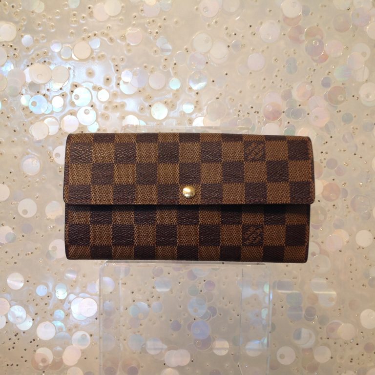 LOUIS VUITTON Damier Ebene Sarah Wallet
